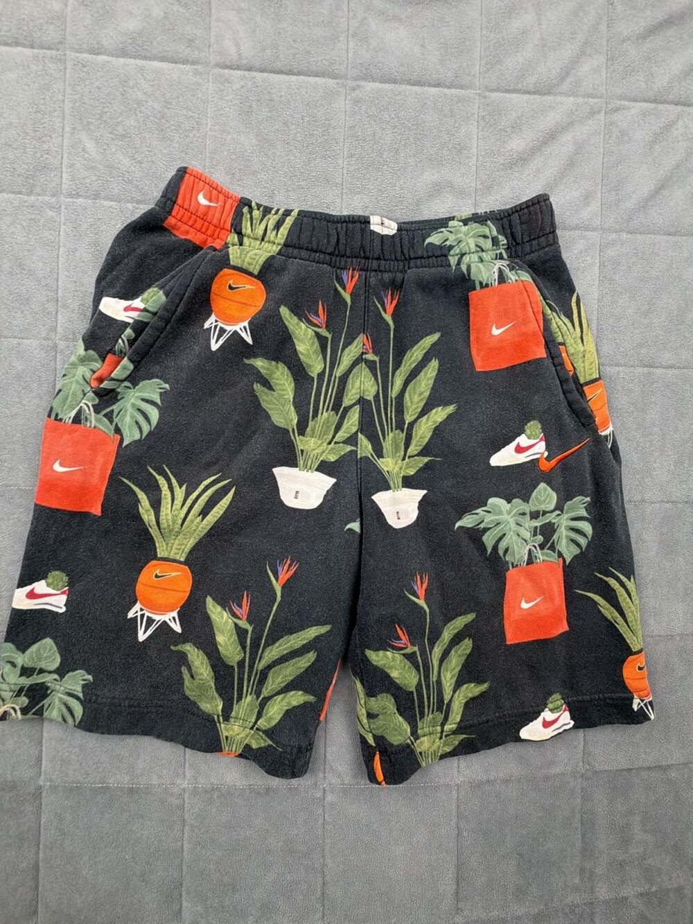 Nike DNA Court Floral Print Fleece Basketball Shorts